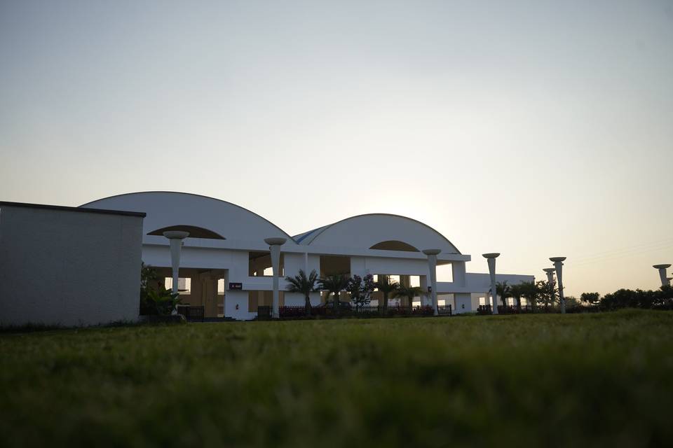 Lawn area