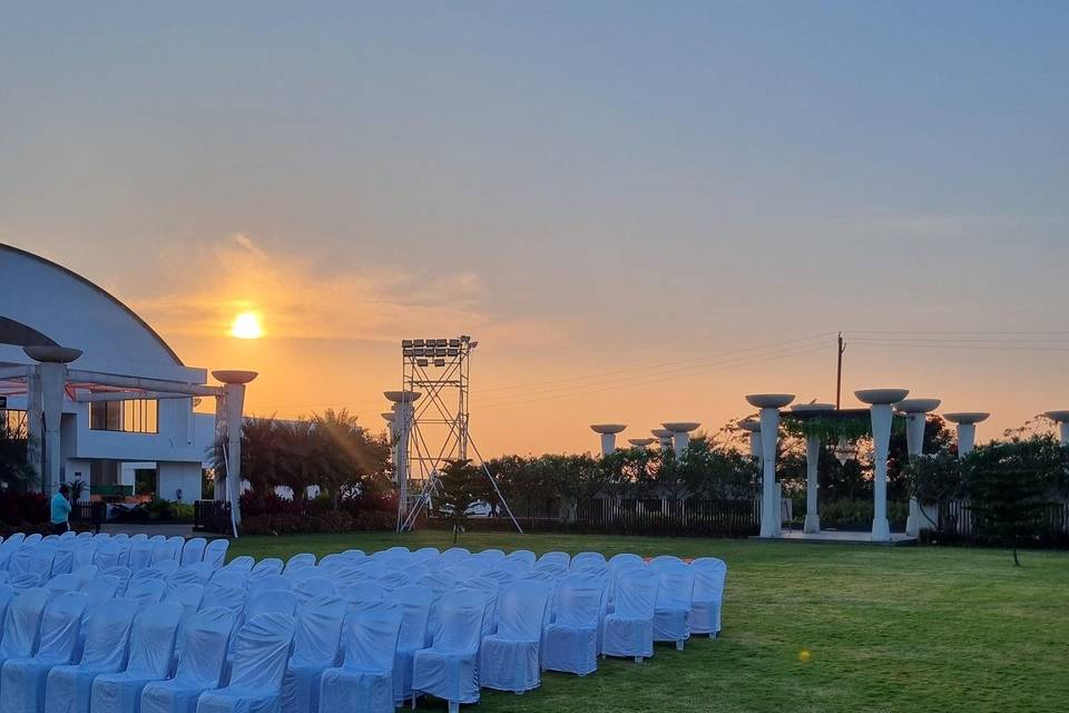 Lawn area
