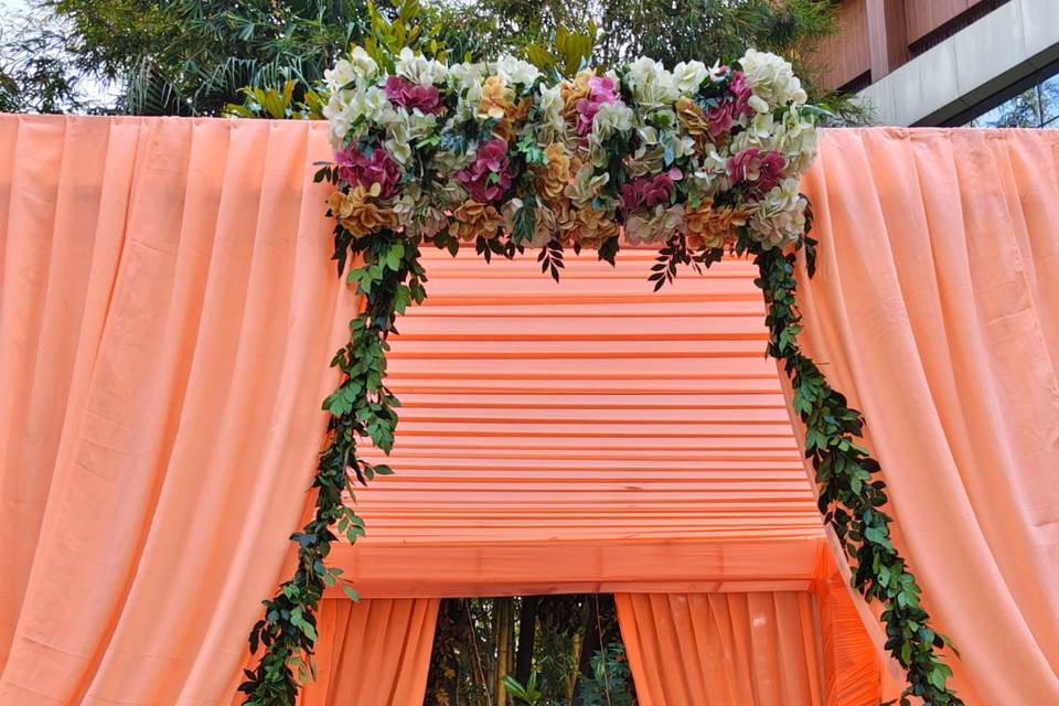Hotel Aketa Lawn Mandap