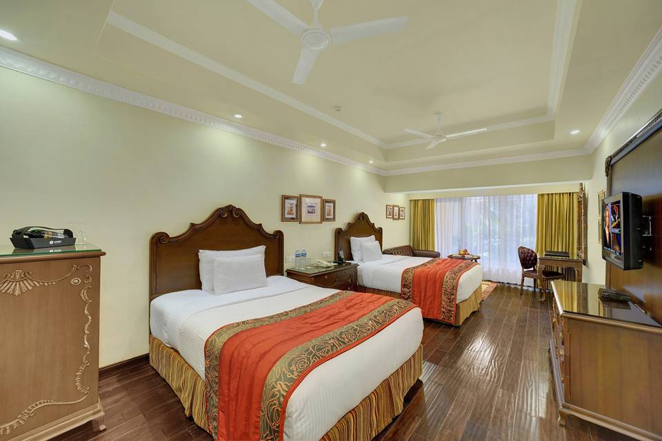 MAYFAIR Hideaway Spa Resort, Goa
