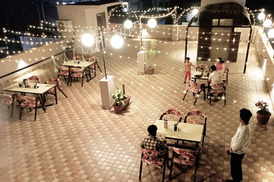Utsav Restaurant & Banquets