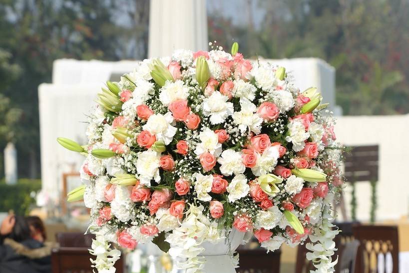 Round Table Floral Decor
