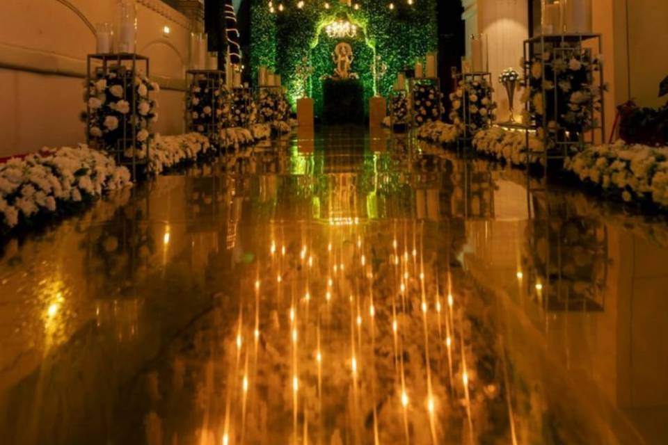 Visteria Passage Decor