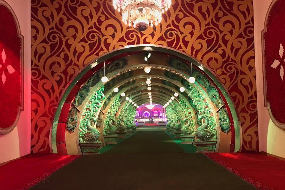 Entrance Decor