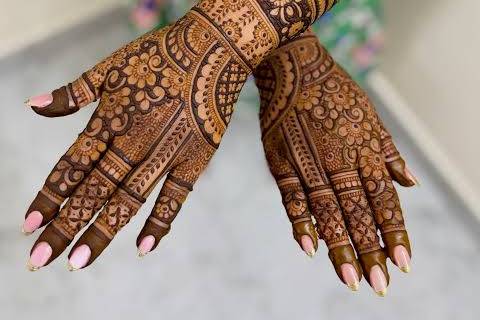 Parkash Mehandi Artist
