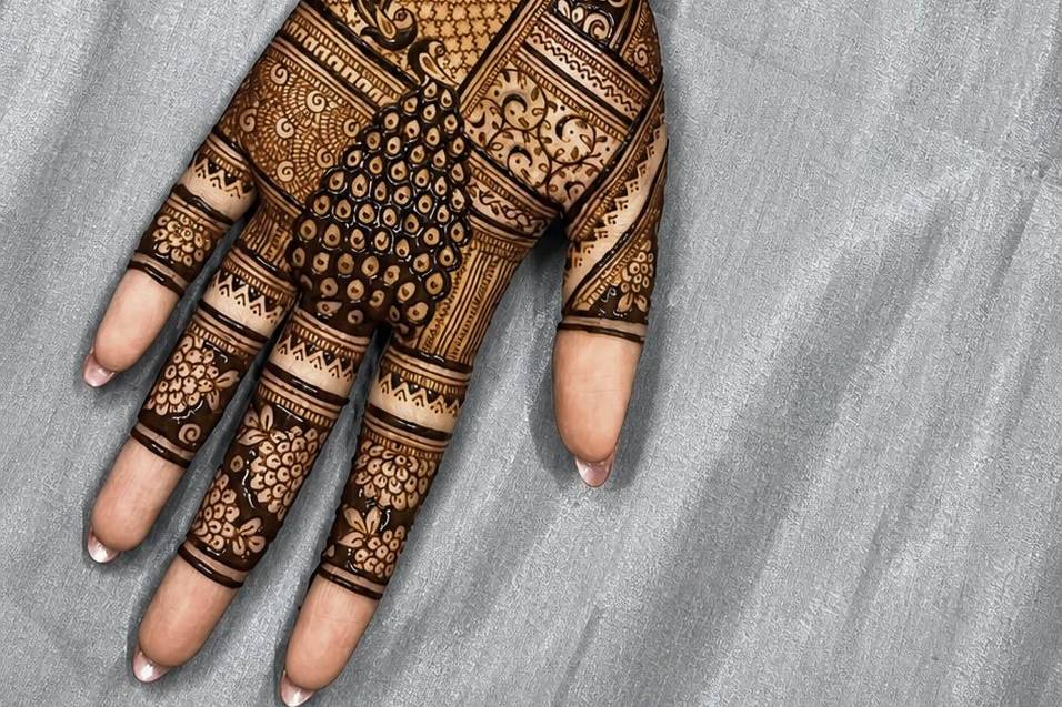 Peacock mehandi