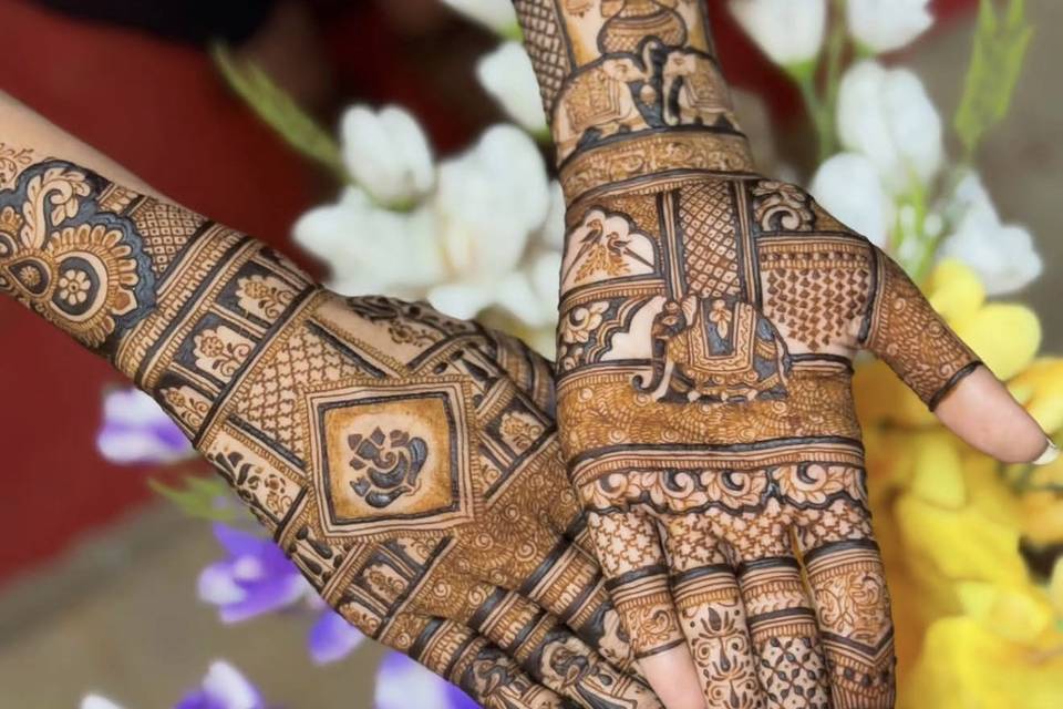 Traditional mehandi design