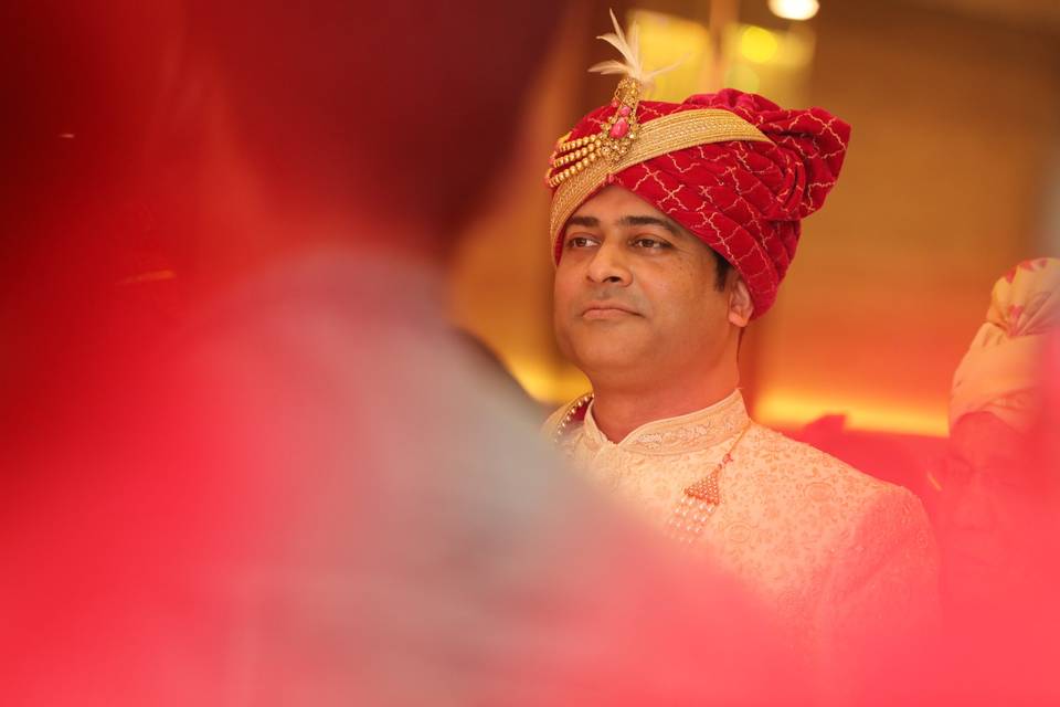 Groom aditya