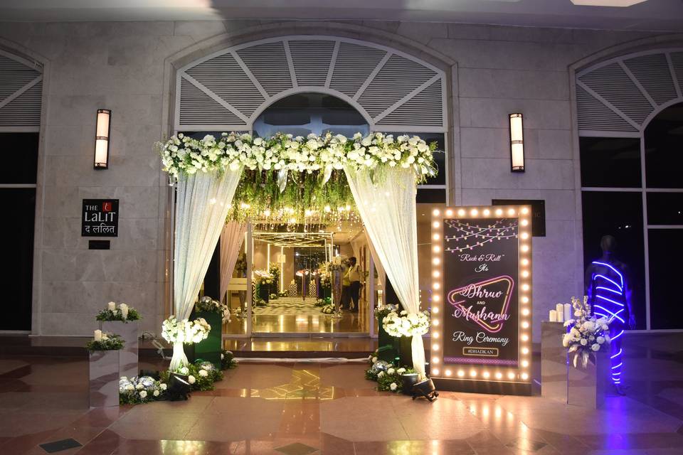 Entrance Decor