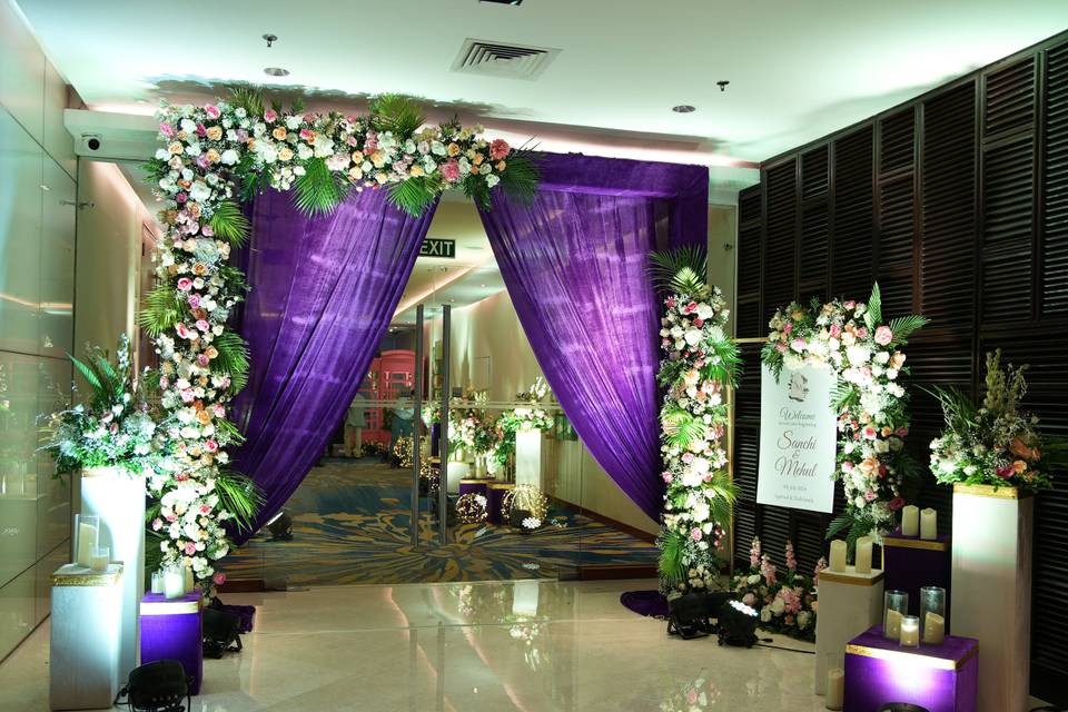 Entrance Decor