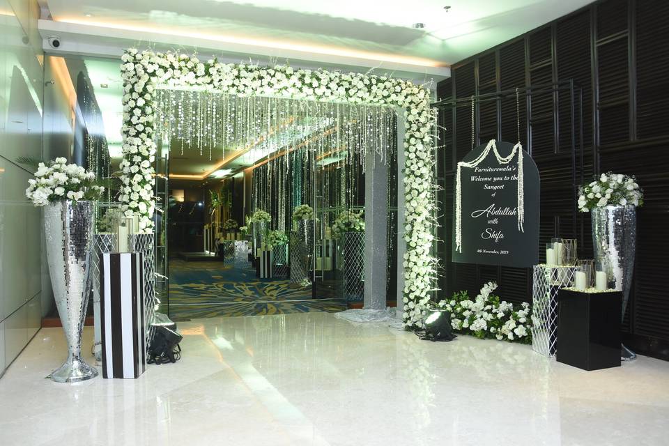 Entrance Decor