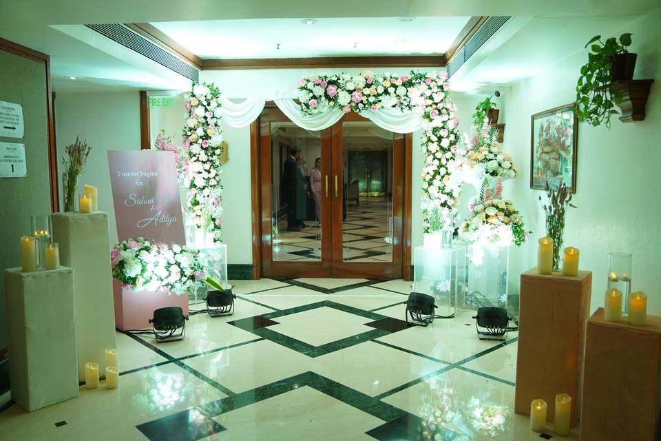 Entrance Decor