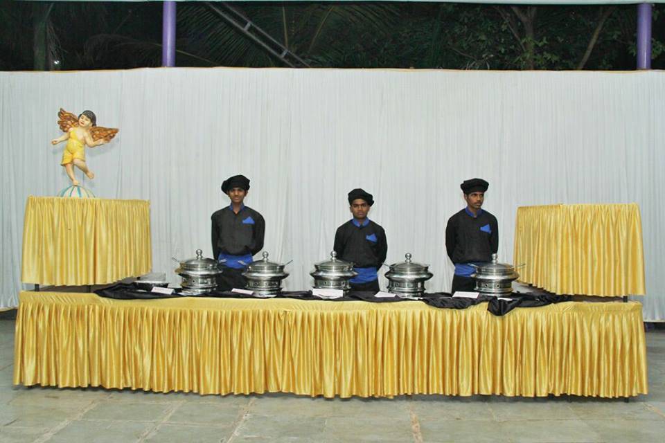 Surinder Catering Services, Pune