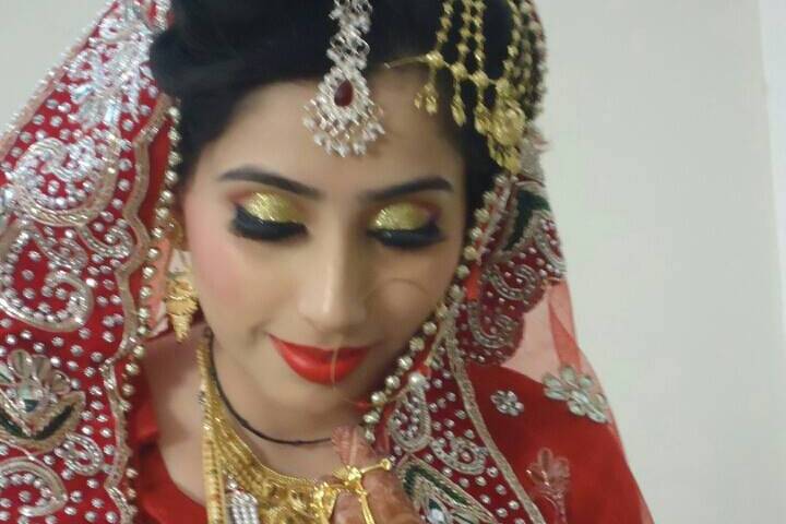 Bridal makeup