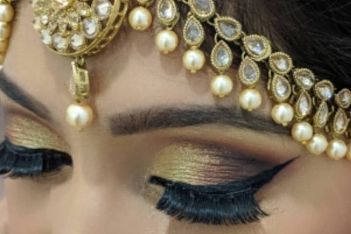 Bridal makeup