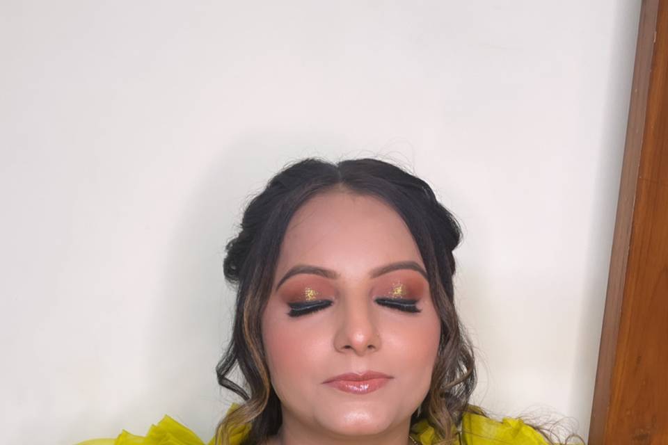 Mehndi makeup