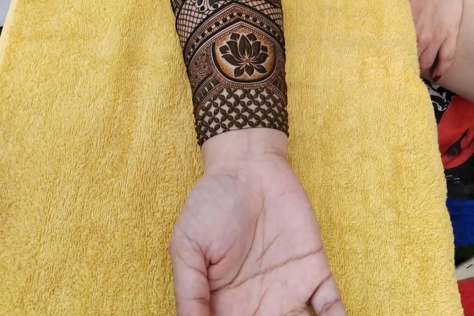 Sharma Mehandi Artist Professional Mehandi Artist