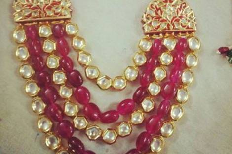 Nazaaqat Kundan Jewellery