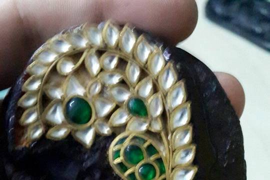 Kundan Jewellery by Narender Vaid