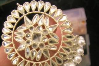 Kundan Jewellery by Narender Vaid