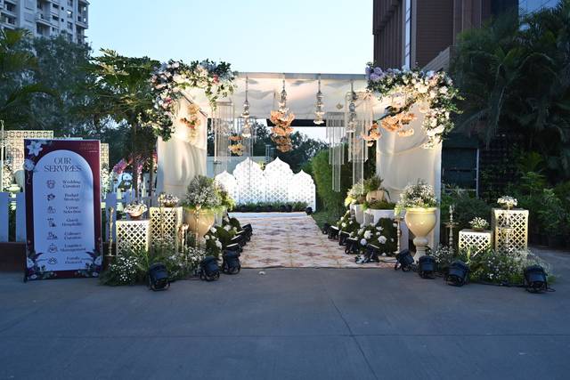 Lawn Entry