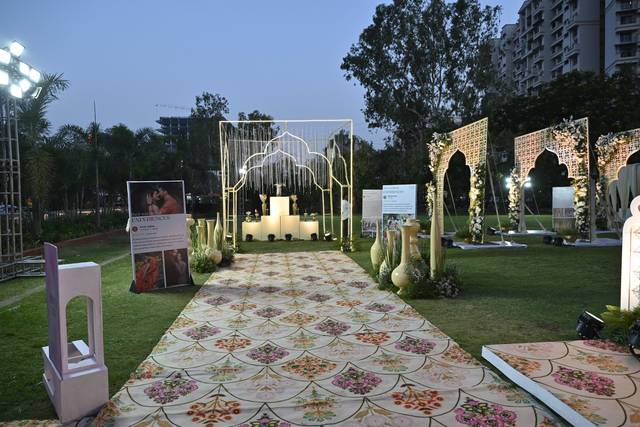 Hibiscus Lawn