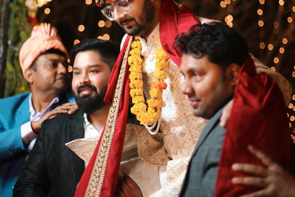 Groom entry