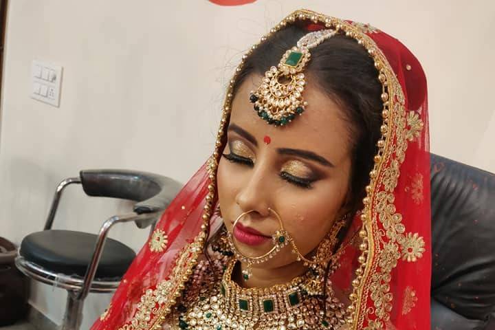 Bridal makeup