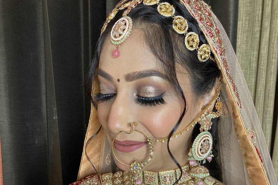 Maharashtrian bride