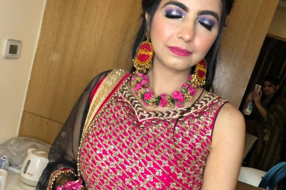 Mehendi Bride