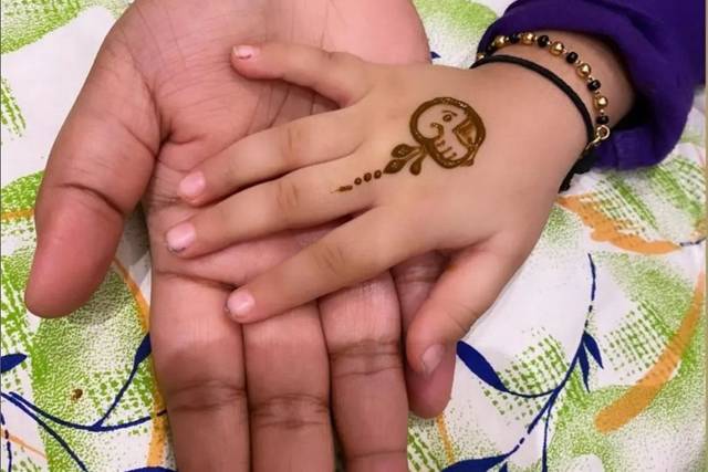 latest ''D' and 's' letter mehndi tattoo || D and s alphabet henna mehndi  tattoo easy simple - YouTube