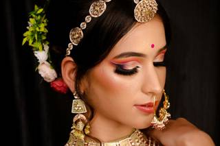 Anshu Makeup Studio