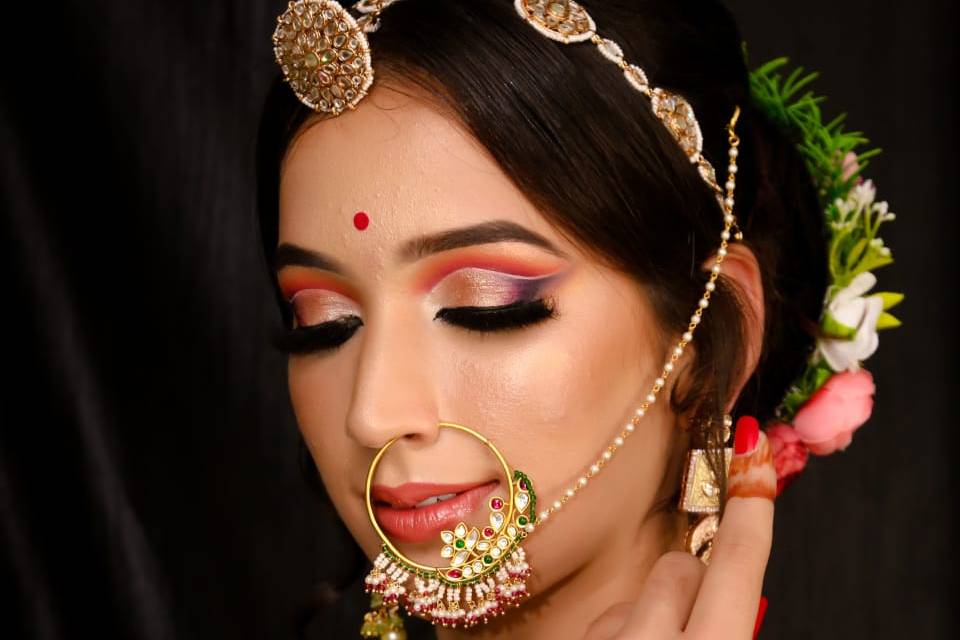 Anshu Makeup Studio