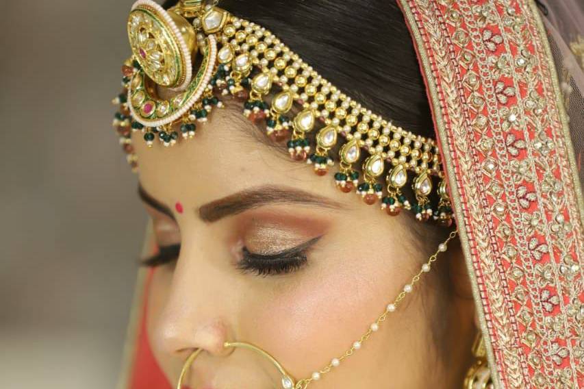 Bridal makeup