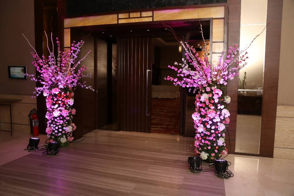 Entrance Decor