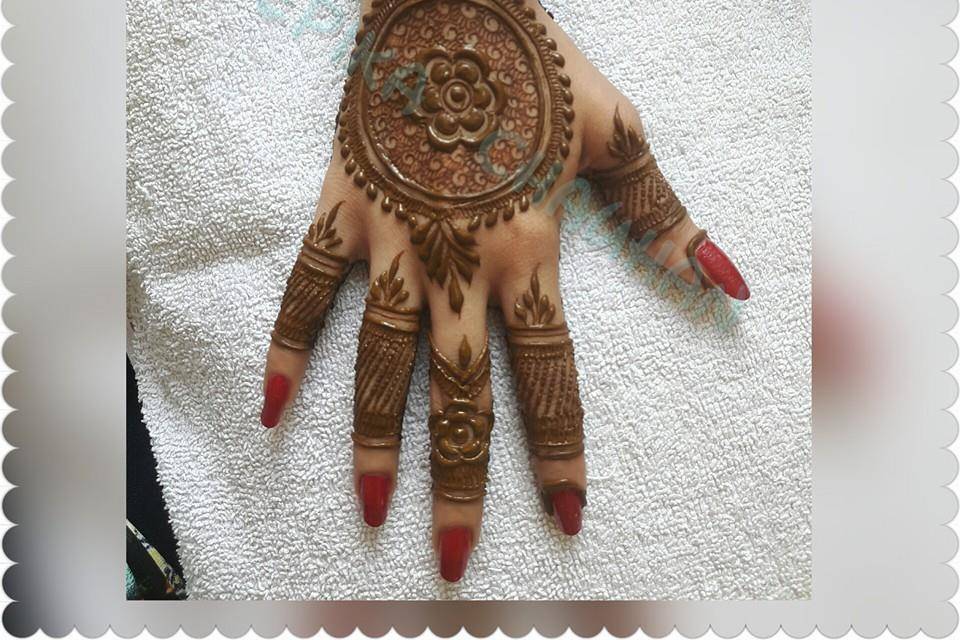 Deepika Mehndi Designer's Corner