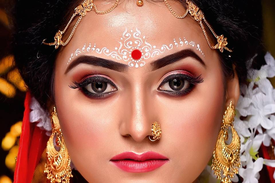 Traditional Bengali bride