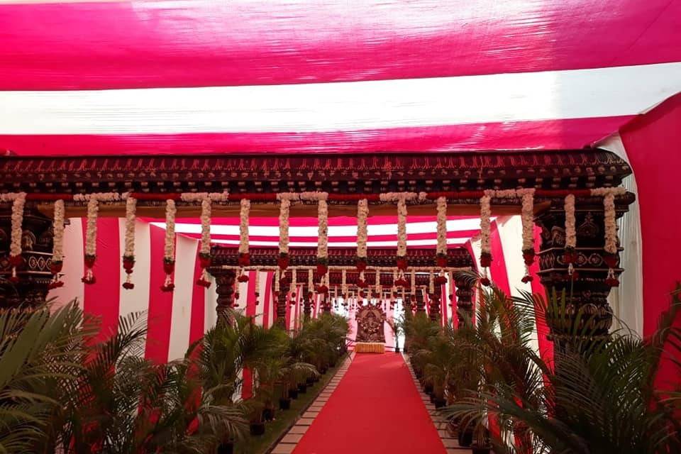 Entrance decor