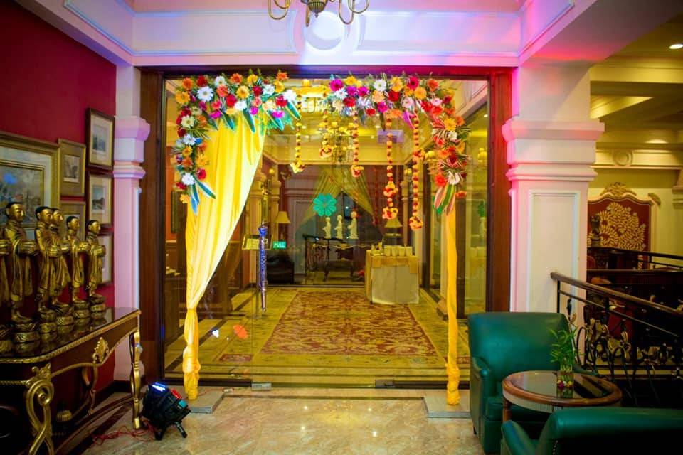 Entrance decor