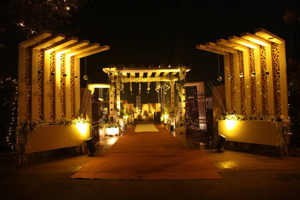Riveria Valley Resort, Gautam Budh Nagar