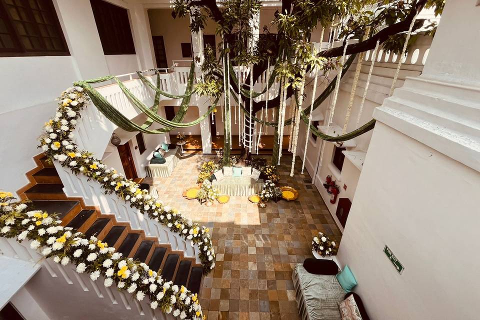 Mango Courtyard