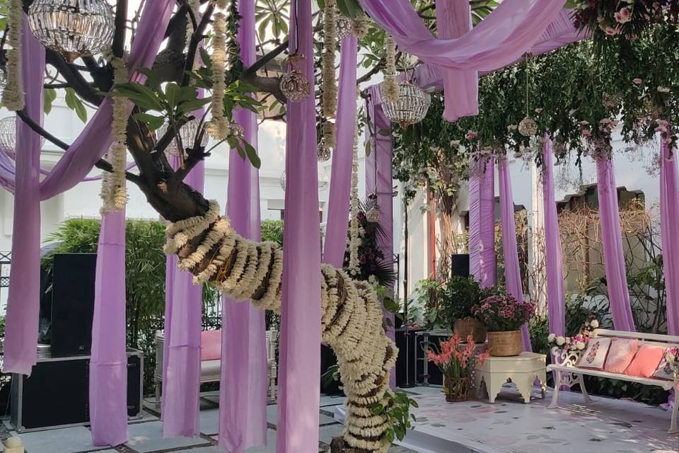 Mehendi Decor.