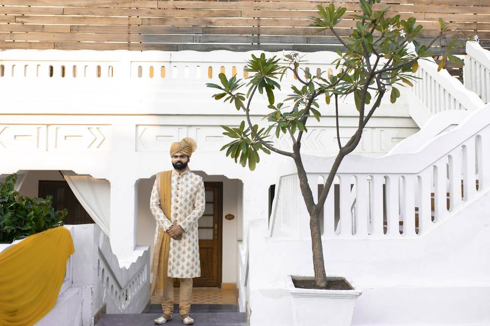 Groom's shoot on terrace