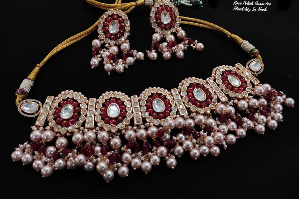 Necklace & earrings