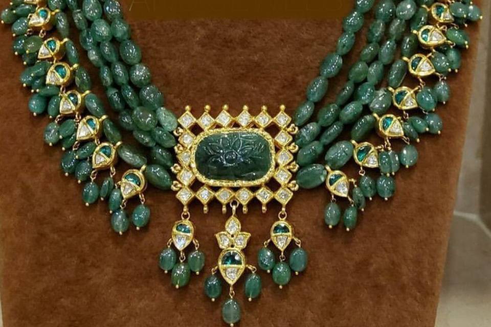 VeroniQ Trends-Kundan Necklace