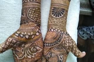 Hema Mehandi Artist, Nashik