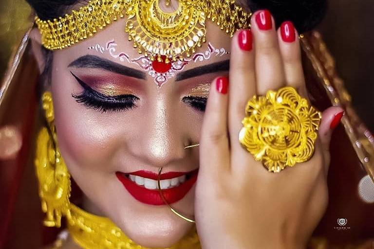 Payal's Makeover - Bridal Makeup Studio & Academy