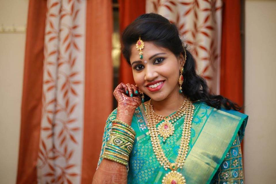 Nithya Makeup Artist, Kolathur