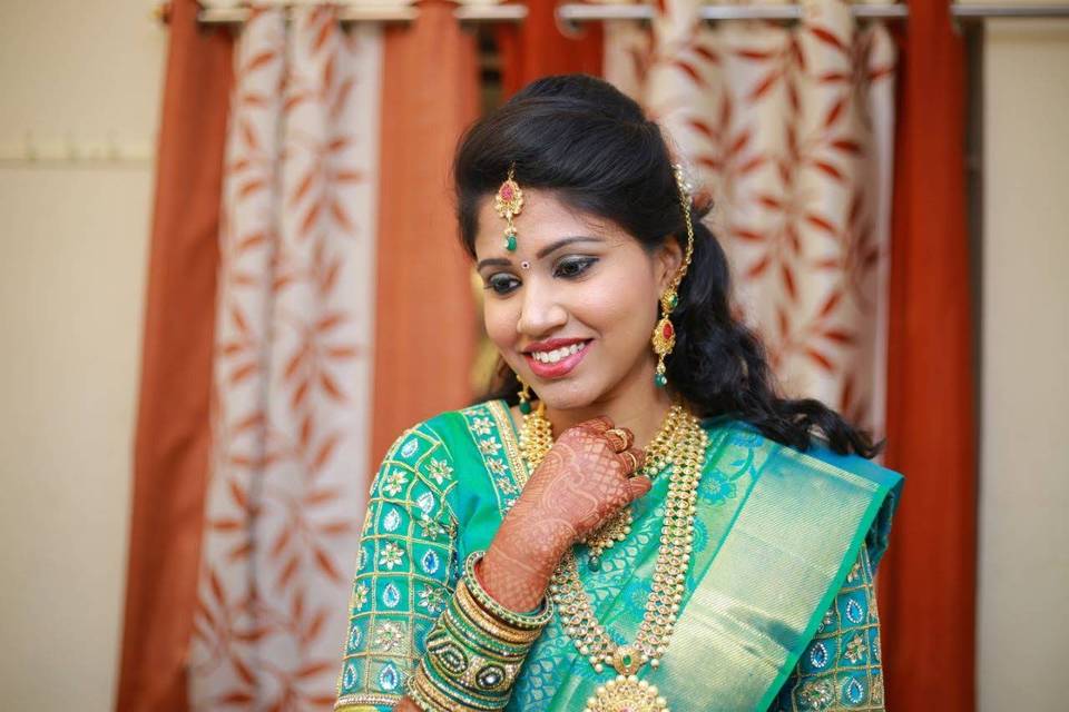 Nithya Makeup Artist, Kolathur