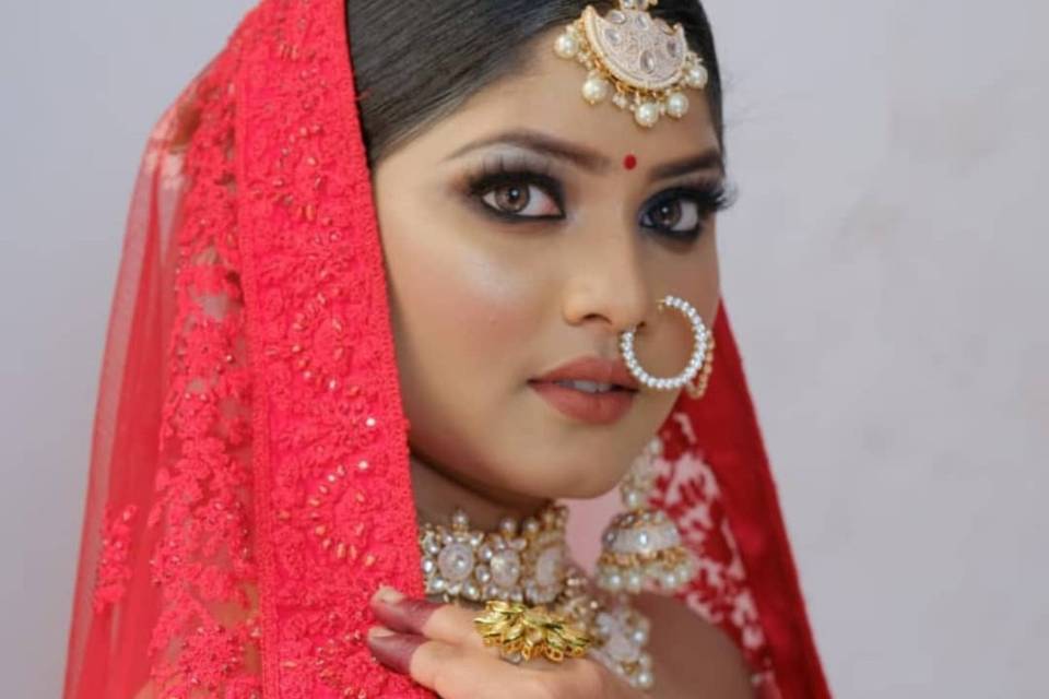 Saba Khan Makeovers